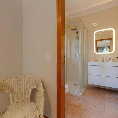 House With Garden And Private Pool