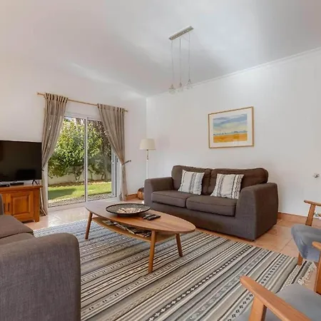 House With Garden And Private Pool * 라고스