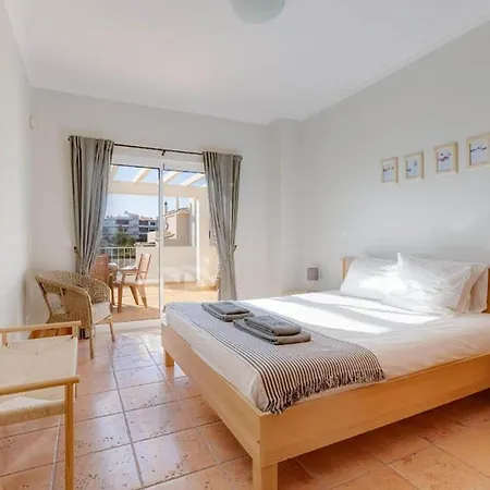 Vakantiehuis House With Garden And Private Pool Lagos